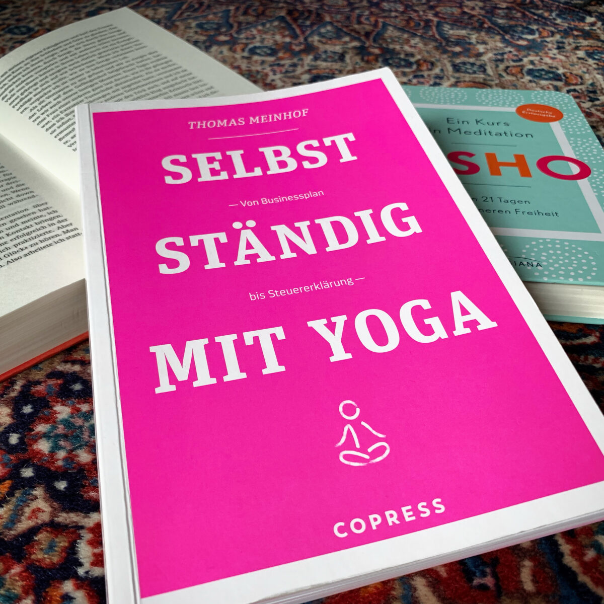 Das neue Buch: Selbstständig mit Yoga